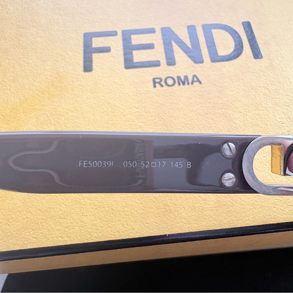 Fendi Women's Brown Square Eyeglasses Model #FE500391 050 52017 145 B Sz S M - Picture 4 of 9